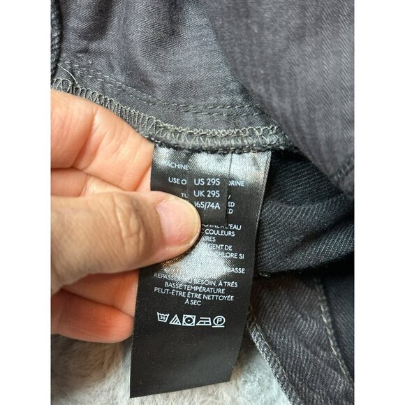 We The Free Black 3" Women's 29" Distressed Denim Cut-Off Shorts - Picture 8 of 9